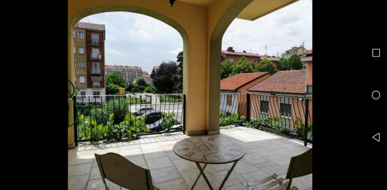 Appartement Yellow House à Turin Extérieur photo