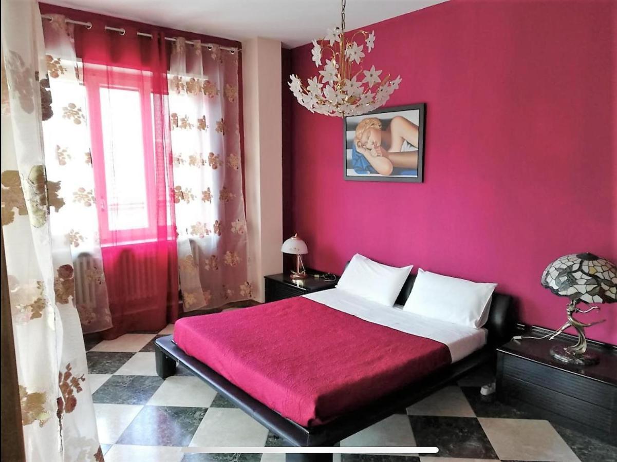 Appartement Yellow House à Turin Extérieur photo