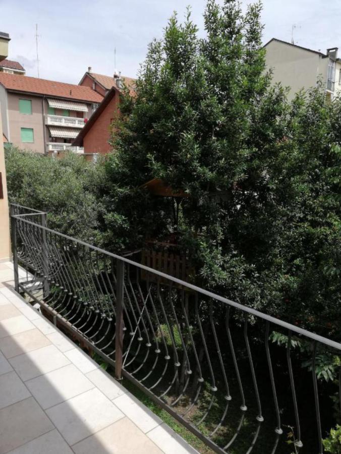 Appartement Yellow House à Turin Extérieur photo